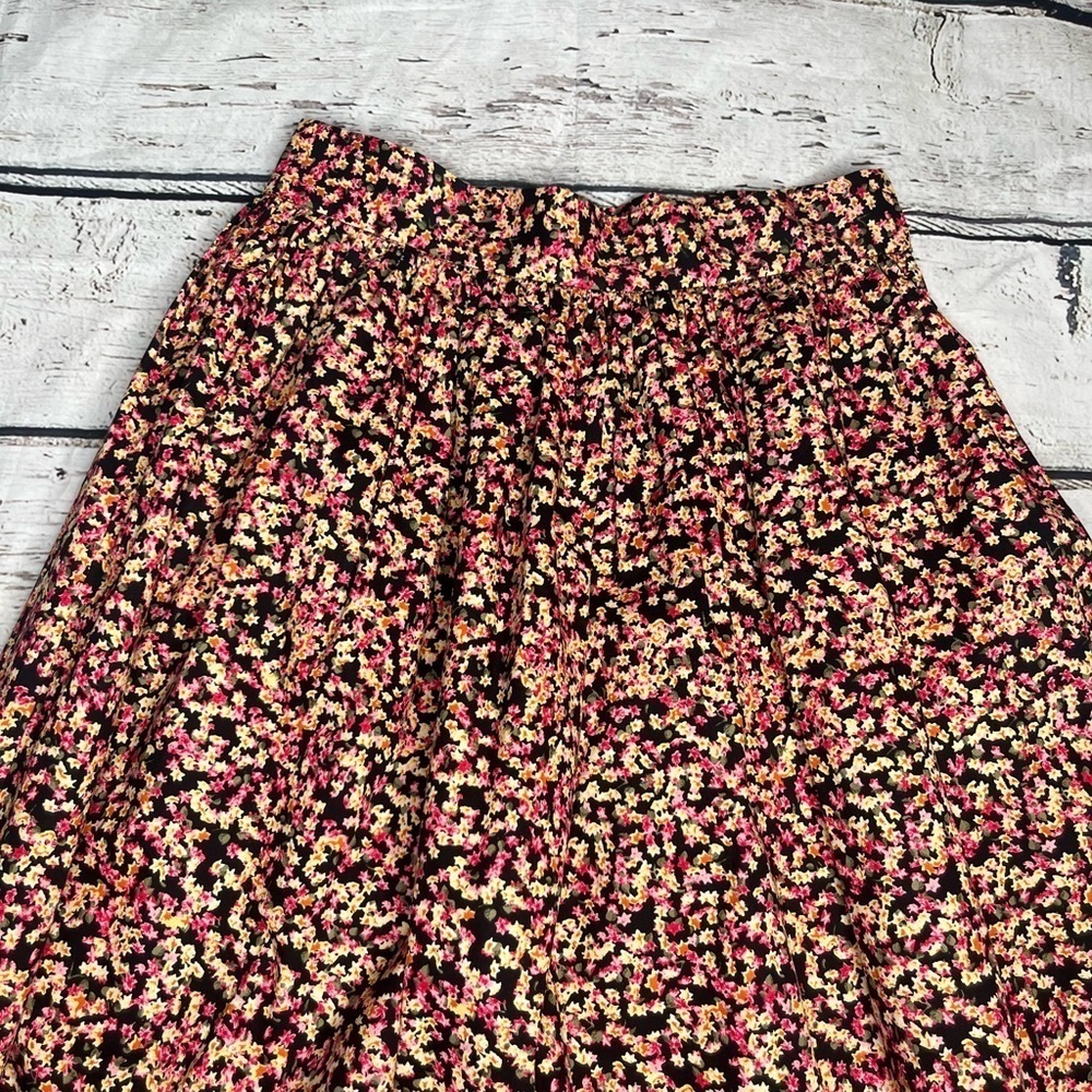 H&M Floral Print Midi Skirt Size 8 - Picture 8 of 10